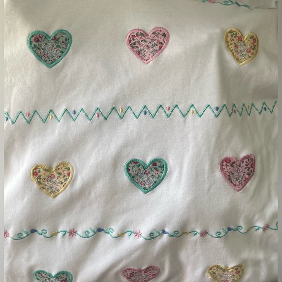 NWOT Vintage Bon Worth Grandma Core Hearts & Flowers Applique Embroidered Tee MP - Picture 3 of 4